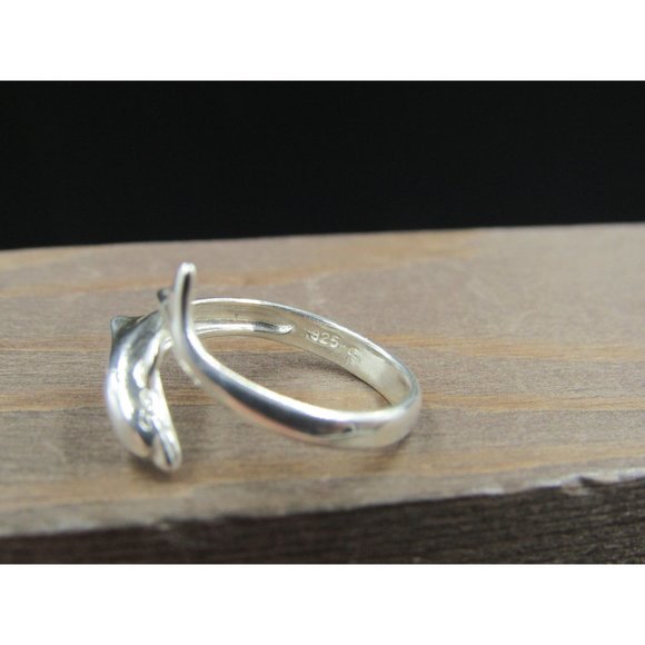 Size 6.25 Sterling Silver Dolphin Animal Band Ring - Picture 4 of 7